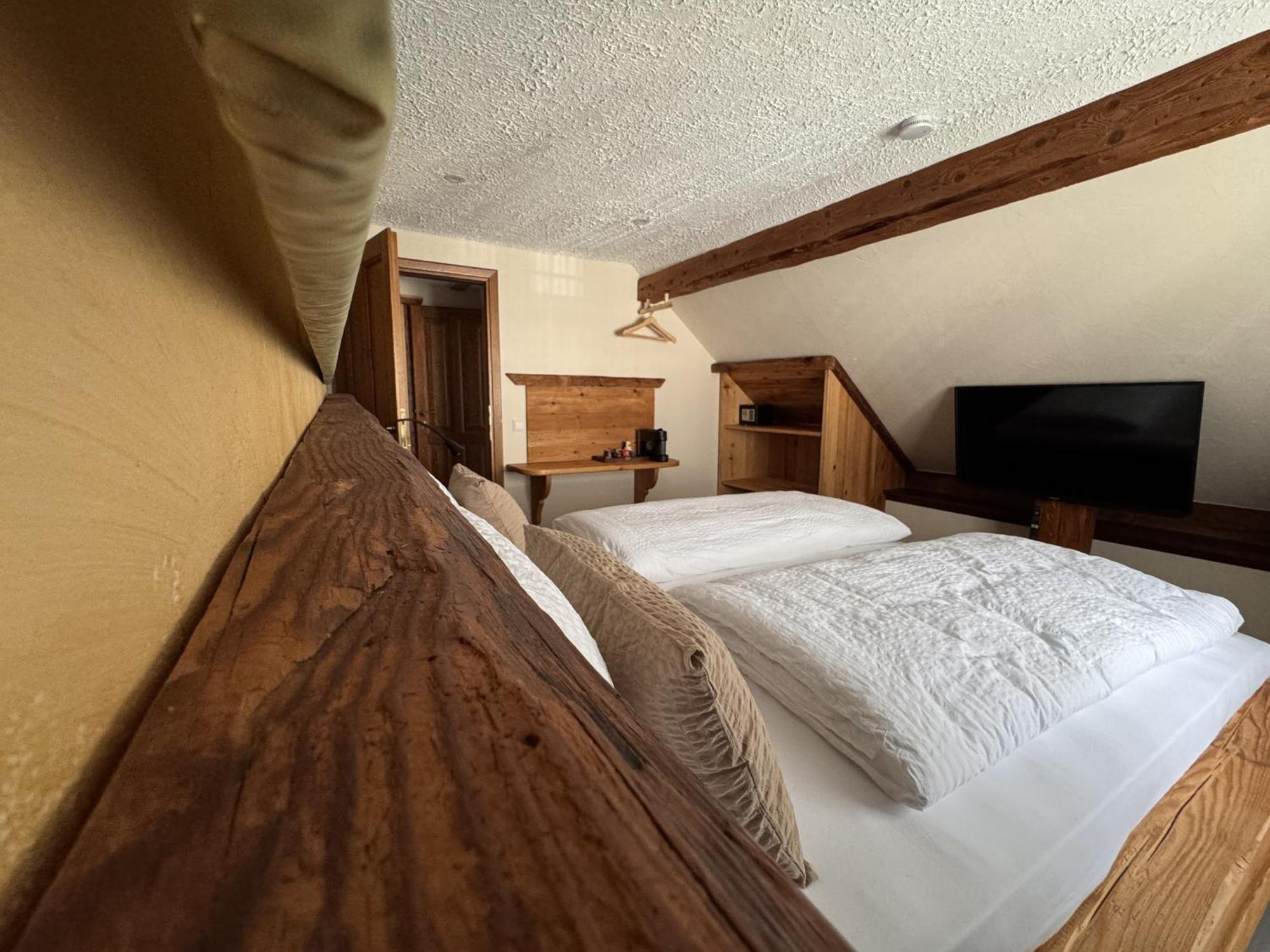 Black Forest Hotel Todtnau Bilik gambar