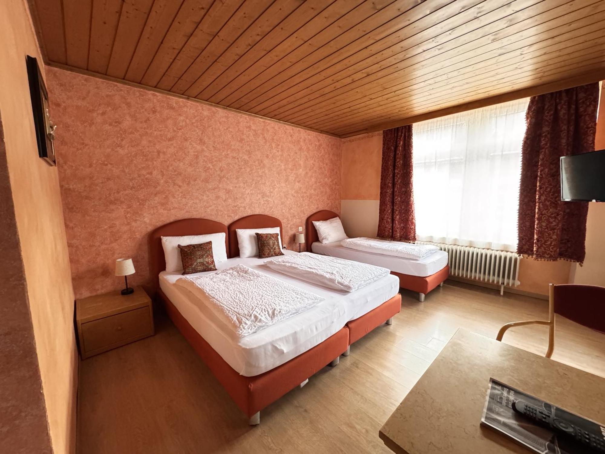 Black Forest Hotel Todtnau Bilik gambar