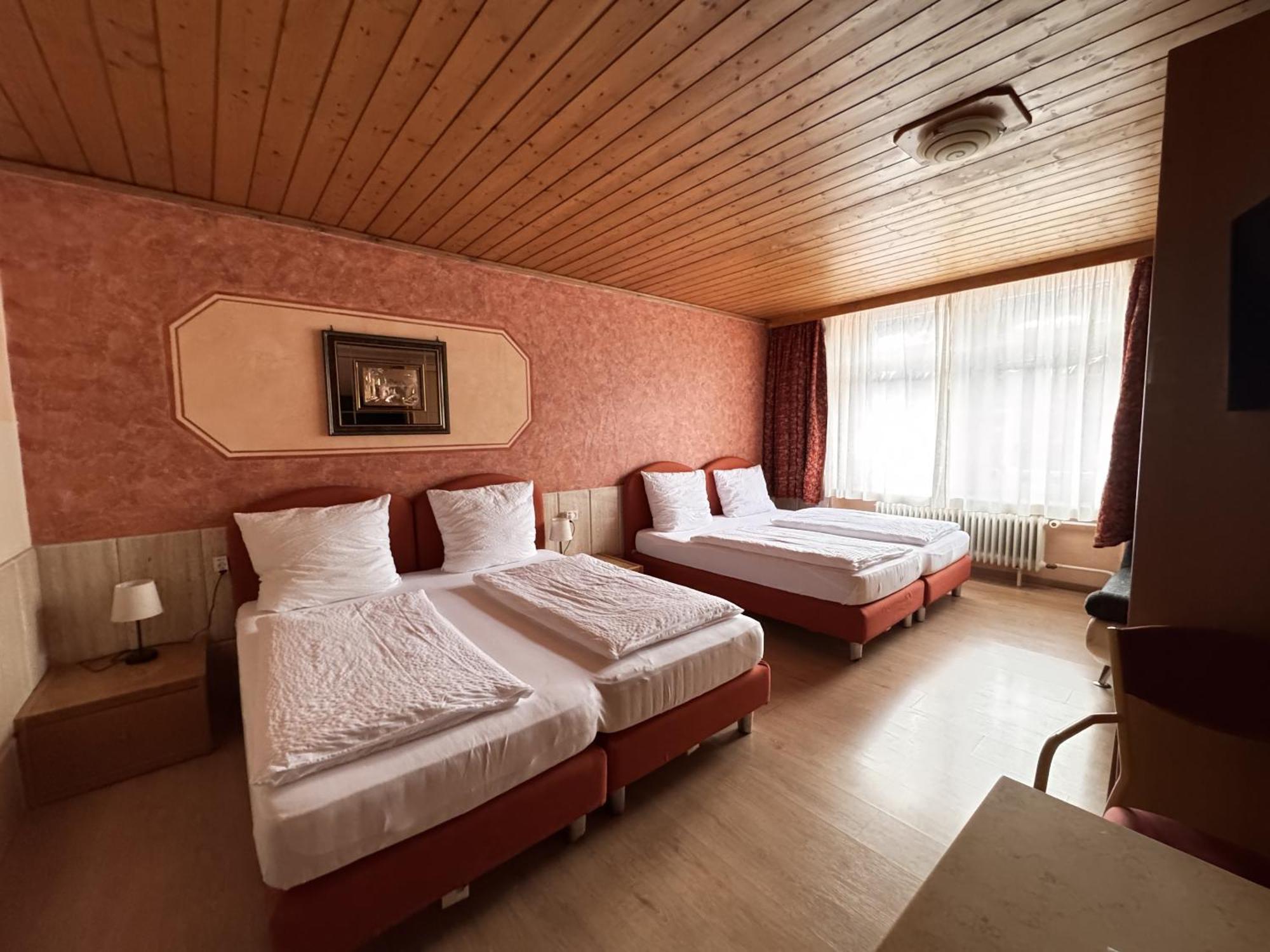 Black Forest Hotel Todtnau Bilik gambar