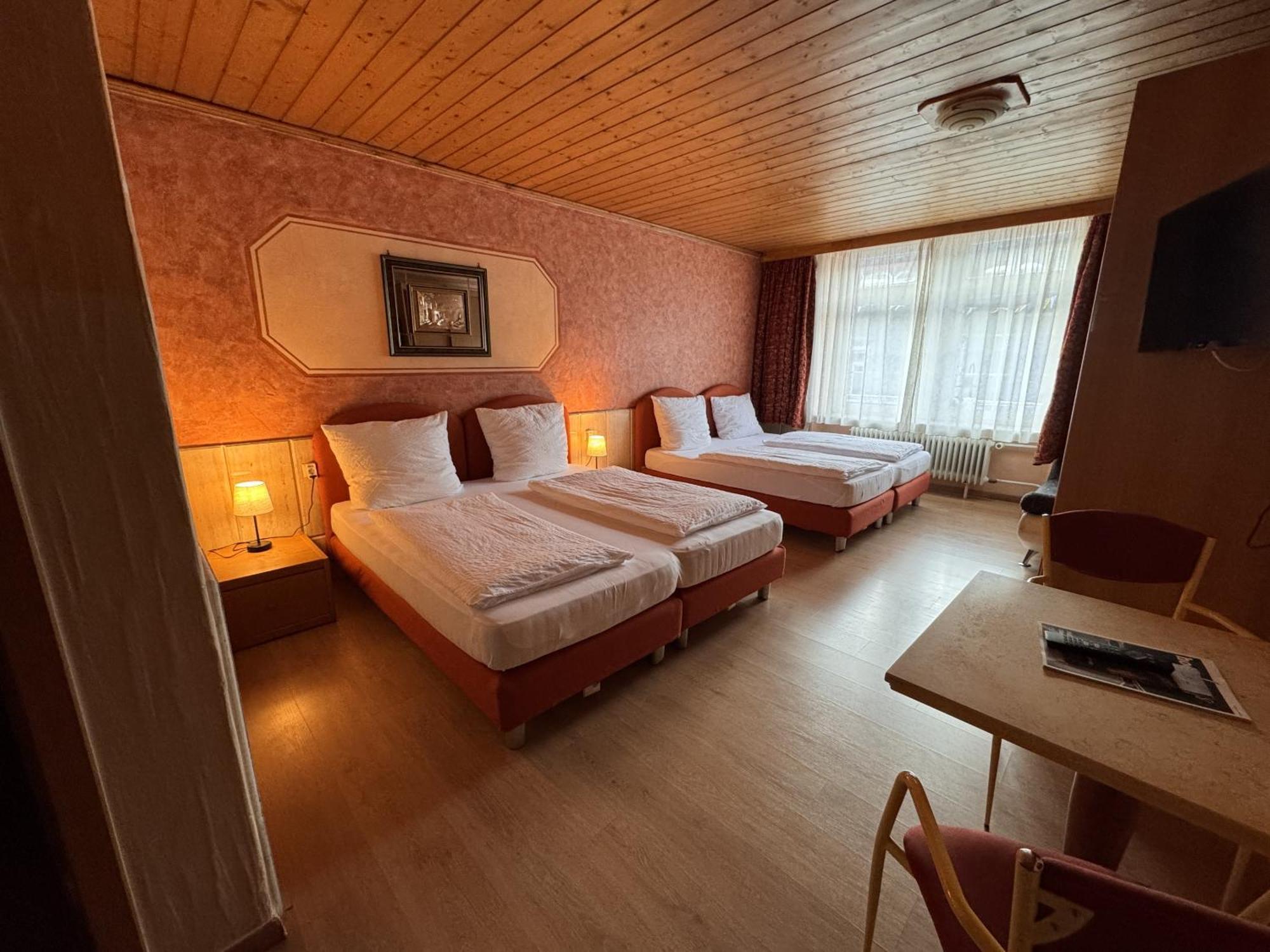 Black Forest Hotel Todtnau Bilik gambar